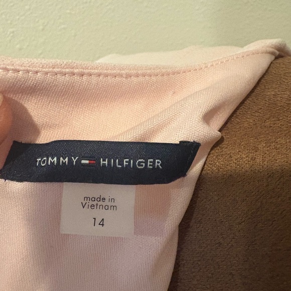 Tommy Hilfiger Light Pink Midi Dress with Black Accents - Picture 2 of 4